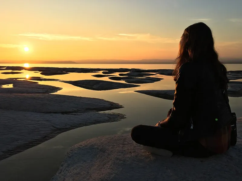 I Spent Four Mondays Doing Basically Nothing on Purpose — My Anxiety Did Not Get the Memo